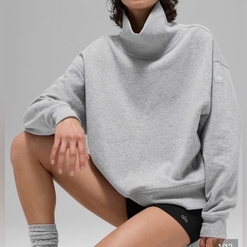 Alo Yoga Hazy Mock Neck Pullover Sweatshirt Heather Grey. Cozycore, L/Xl